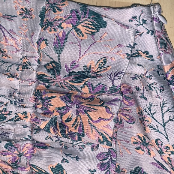 ZARA Jacquard Floral Asymmetric Ruffle Mini Skirt - Picture 4 of 9